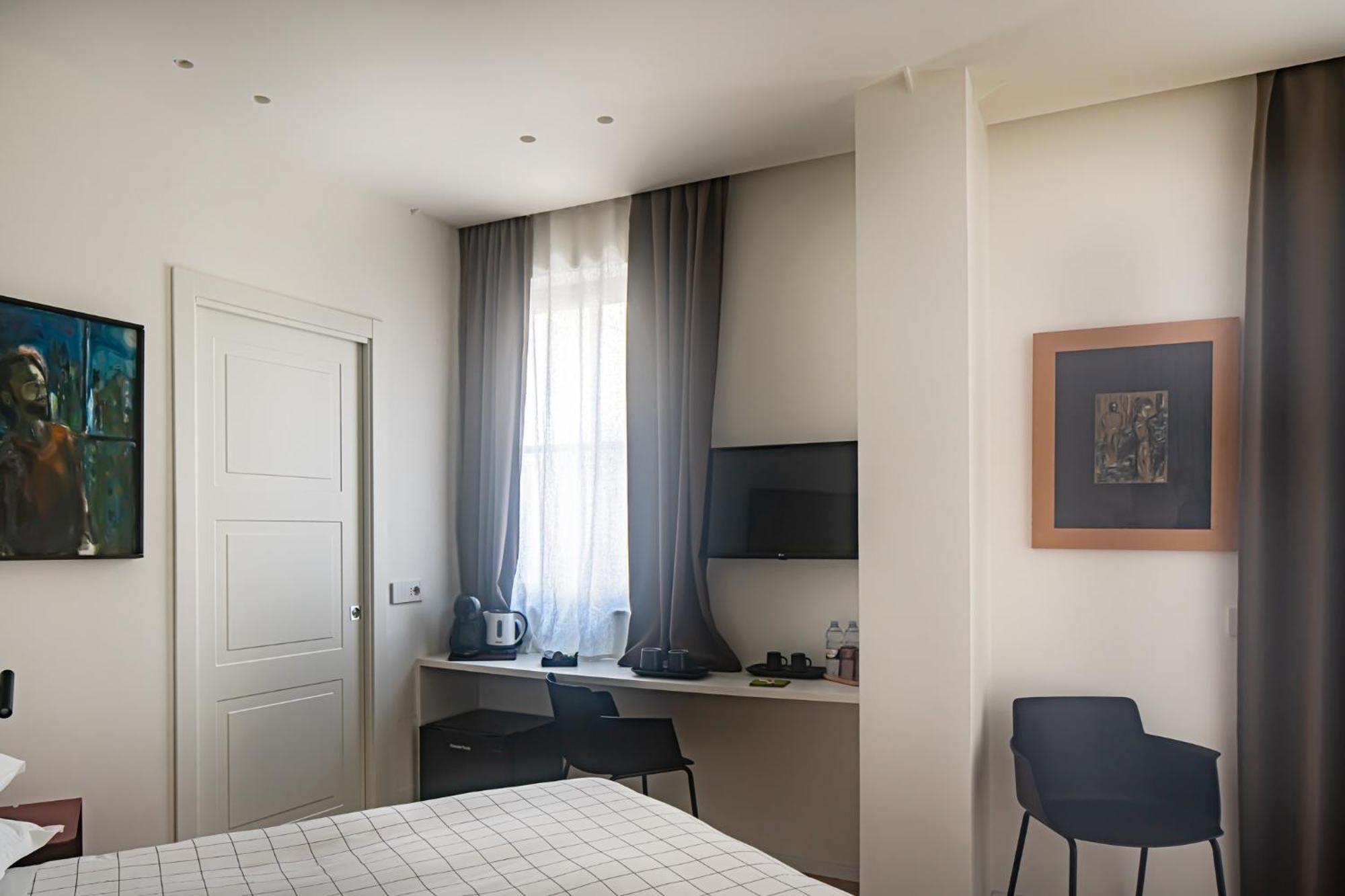 Fra Le Righe Bed & Breakfast *