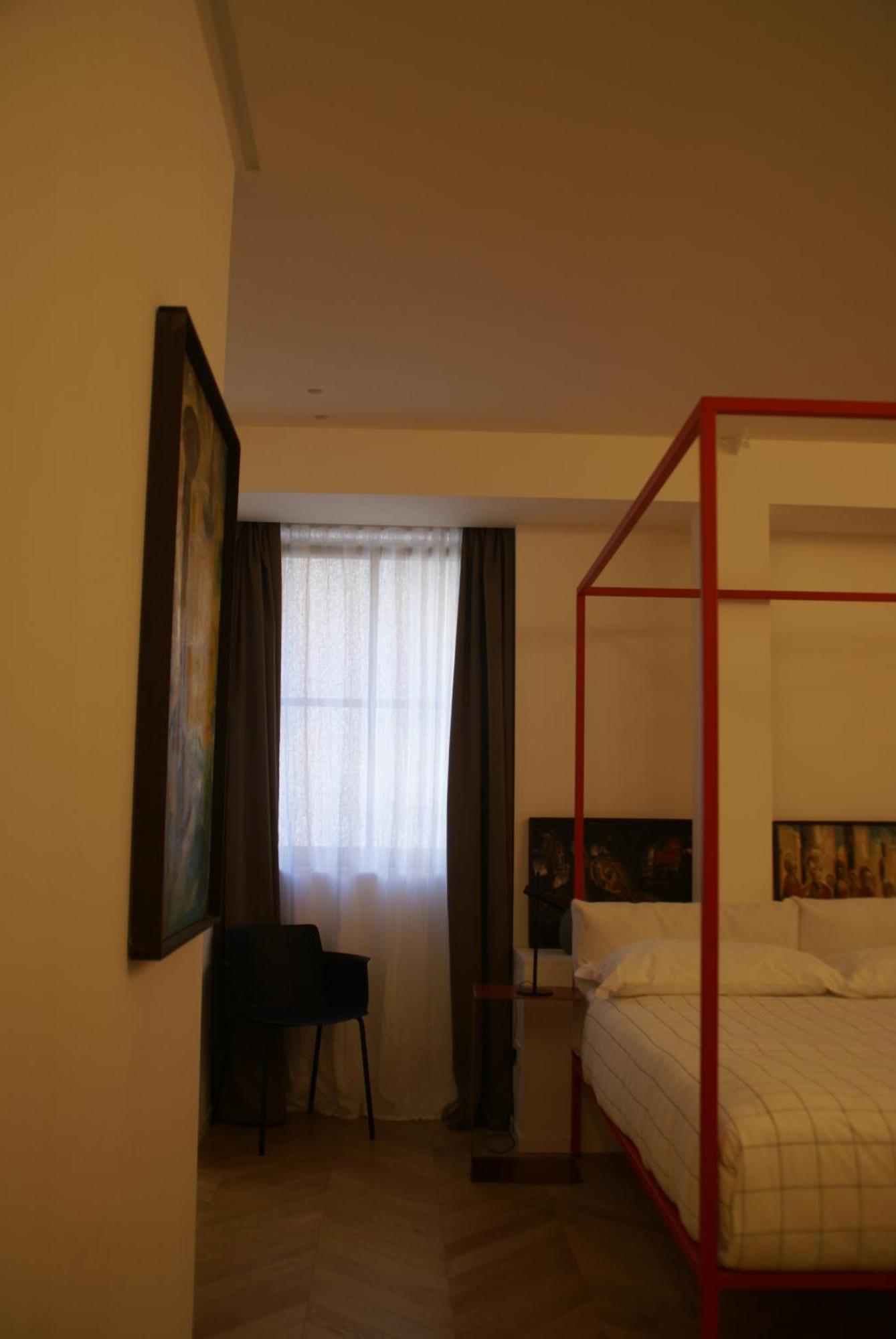 Fra Le Righe Bed & Breakfast *